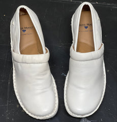 Women’s Nurse Mates Halle Pillow Top Clog 7M White Leather