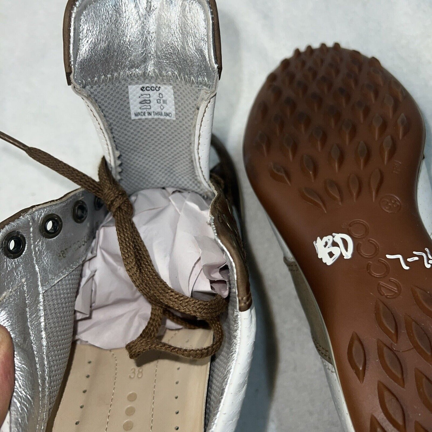 Women’s Ecco Wingtip Spikeless Golf Shoe 38EU White/Brown/Metallic Leather