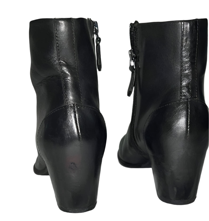 Woman’s Ecco Zippered Ankle boot EU37 Black Leather