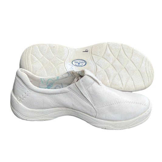 Women's  NURSE MATES  •Andres•  Twin-Gored  Pillow-Top Slip-on 9M  White Leather