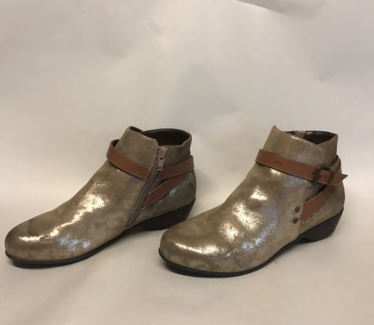 Women's Comfortiva •Ryder• Buckle Strap Bootie -Size 7.5W- ANTHRACITE - ShooDog.com