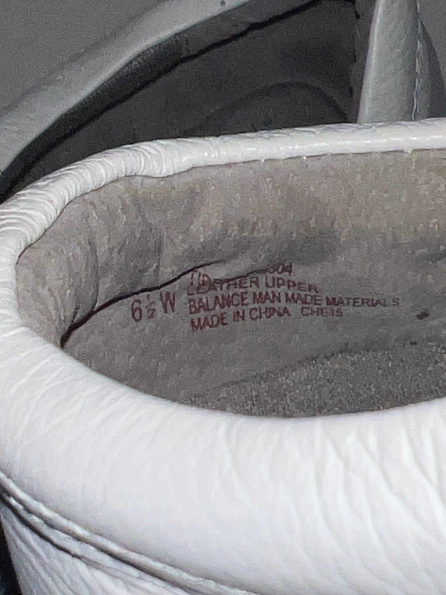 Women’s Nurse Mates Tibby pillowTop lightweight stretch laced Cap toe 6.5W White Leather