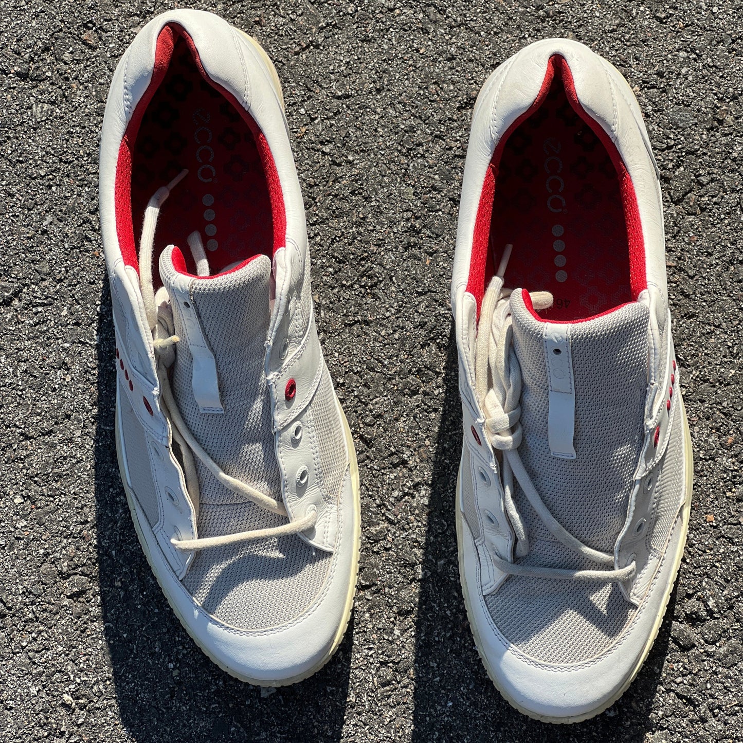 Men’s Ecco Street Cleat-less Golf Shoe 46EU • White/Red • Leather