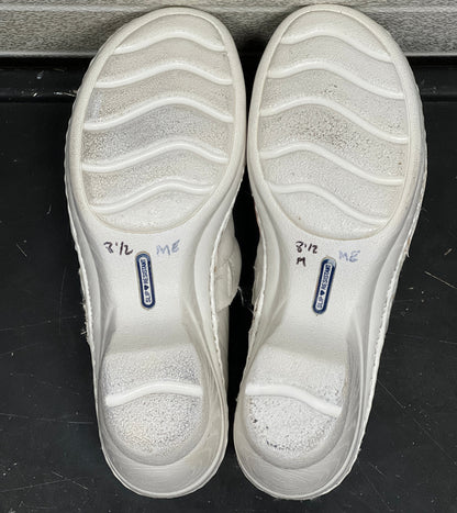 Women’s Nurse Mates Halle  Pillow Top Clog  8.5M White Leather