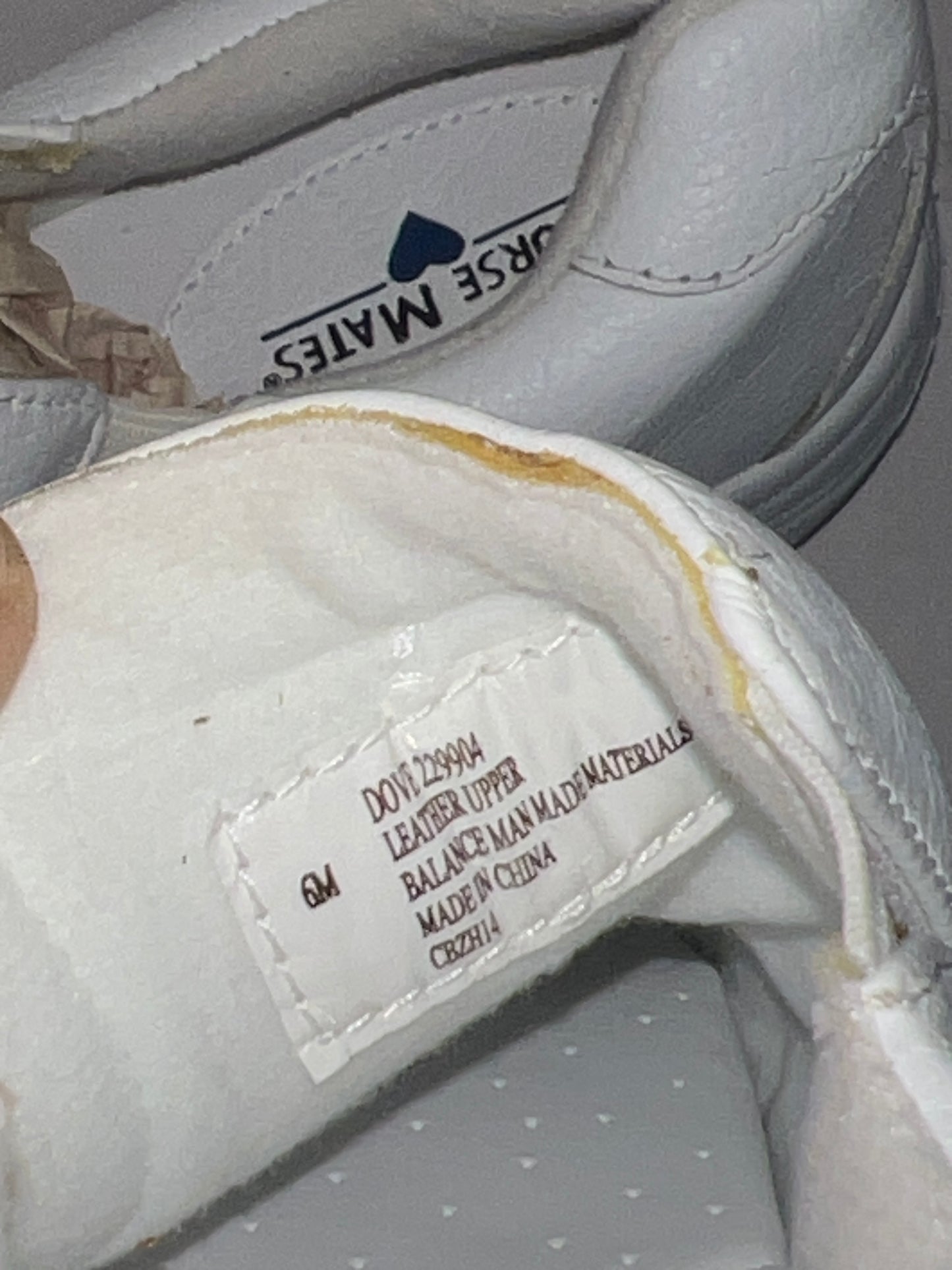 Women’s Nurse Mates Dove Twin-gore Slipon 6M White Leather