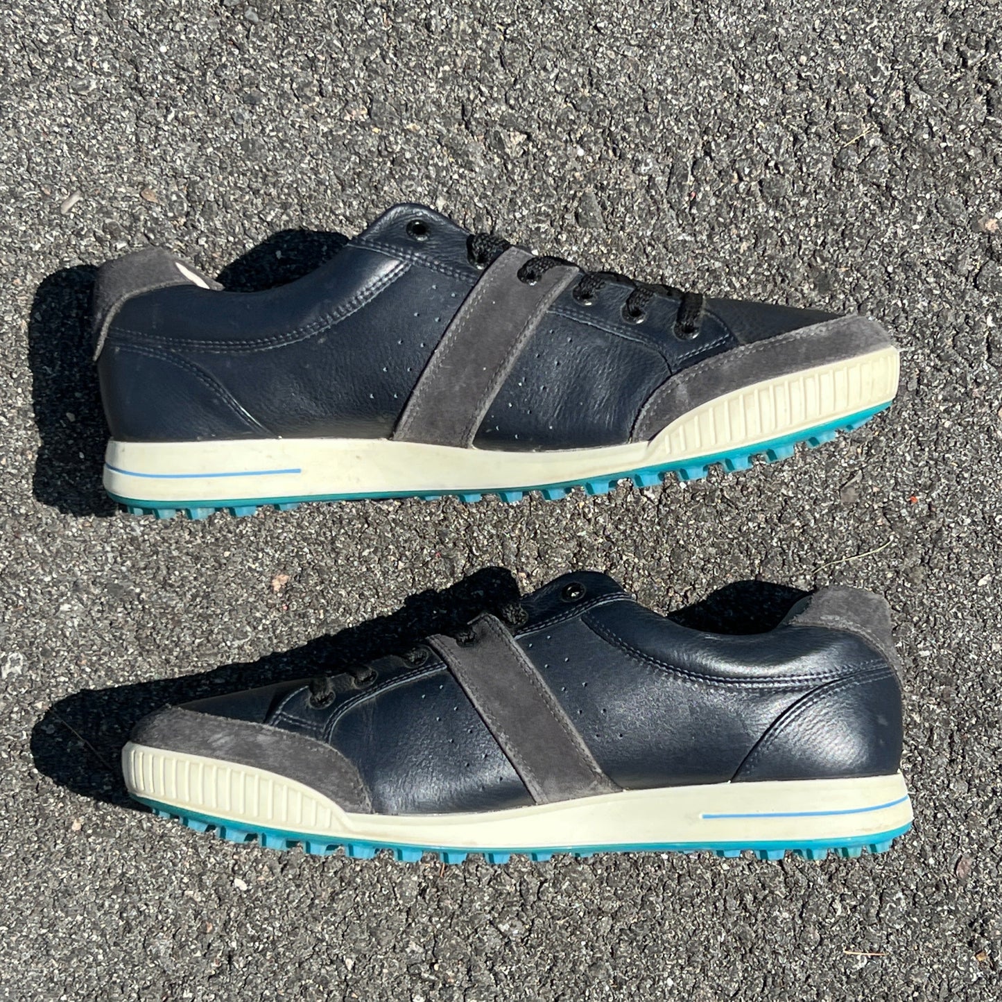 Men’s Ecco Street Cleat-less Golf Shoe 45EU • Black/Blue • Leather