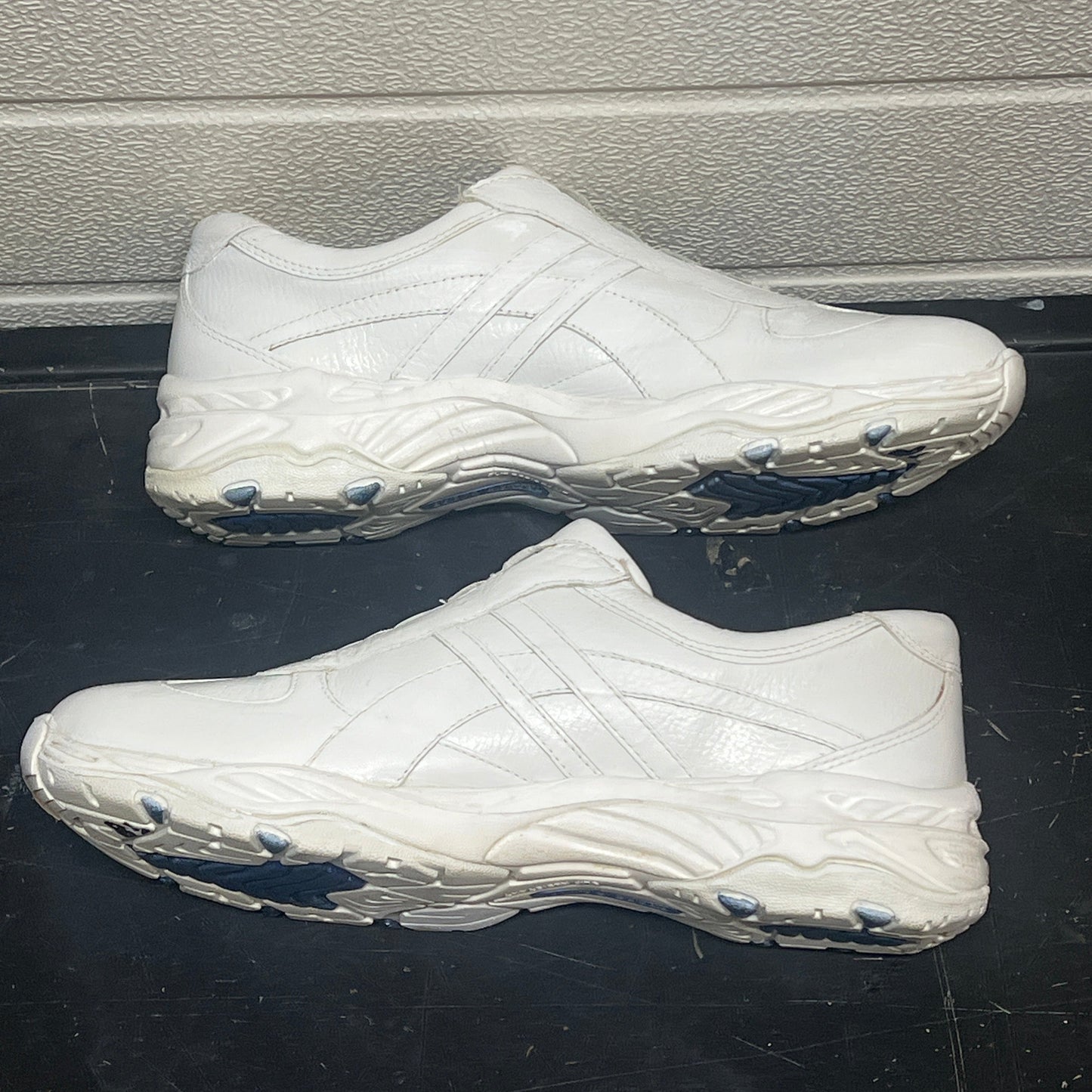 Women’s Nurse Mates Quantum Pillow Top slip on 8.5M White Leather