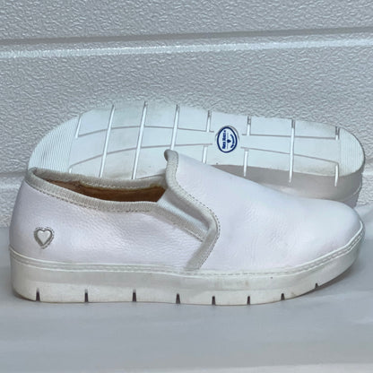 Women’s Nurse Mates Adela Twin-gore Slipon 6M White Leather