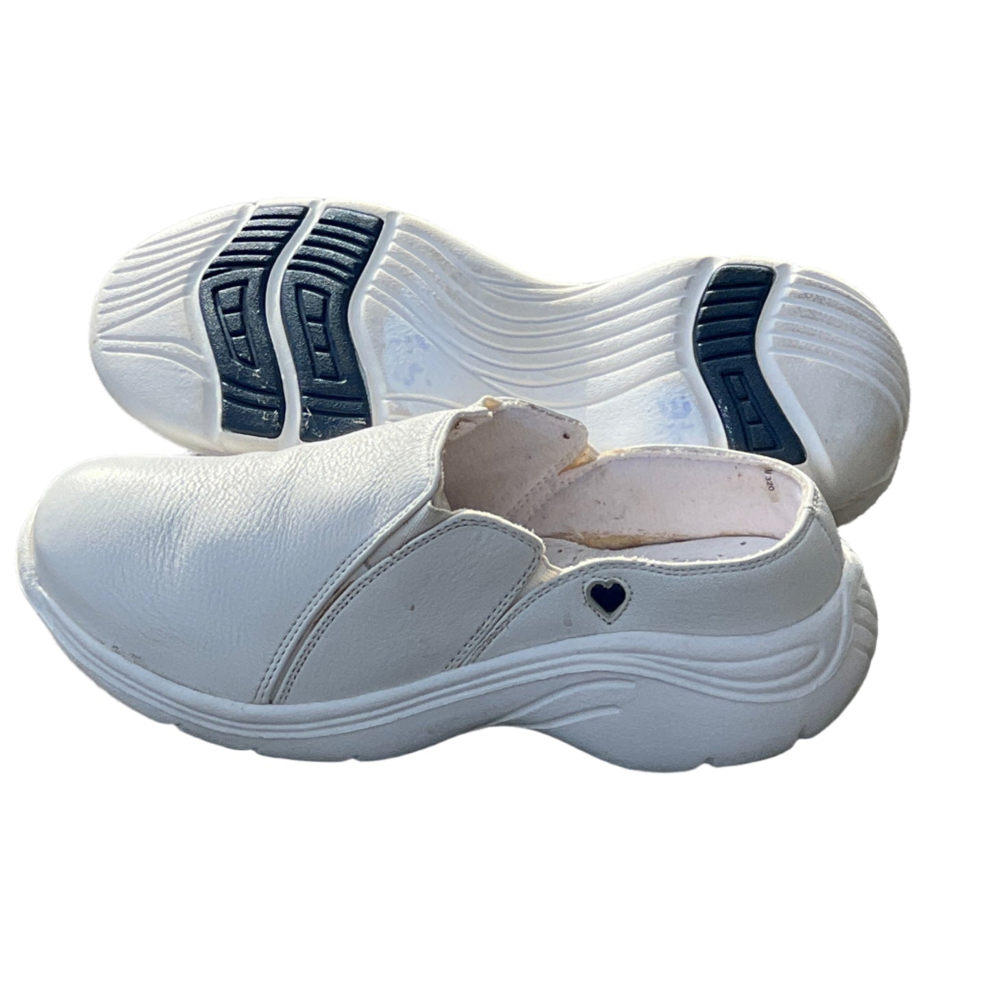 Women’s Nurse Mates •Feather• Open-back Clog  5.5M White Leather