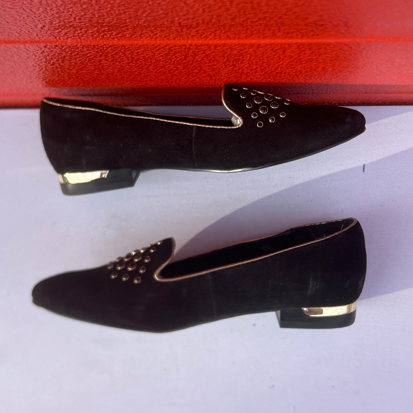 Woman’s Isola  •Donna• Jeweled Smoking Shoe 6M Black Suede Leather