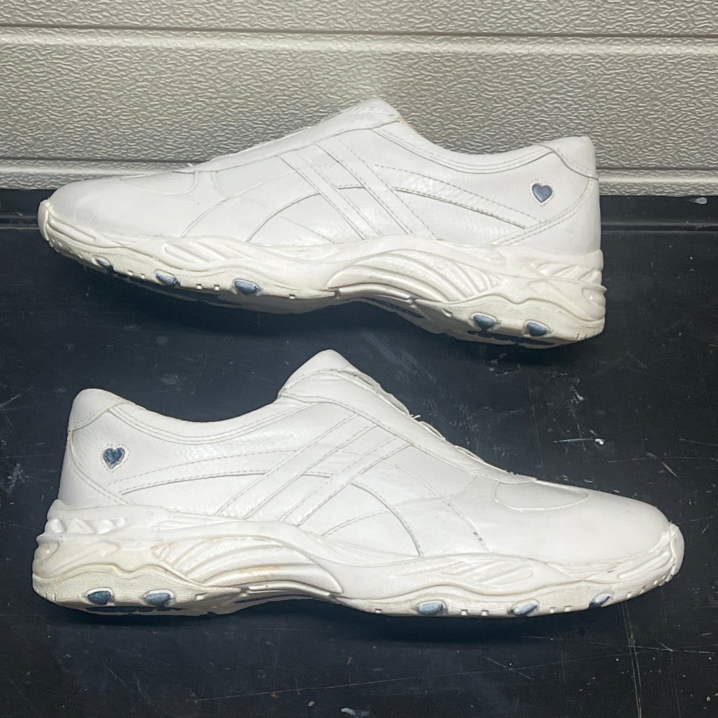 Women’s Nurse Mates Quantum Pillow Top slip on 8.5M White Leather