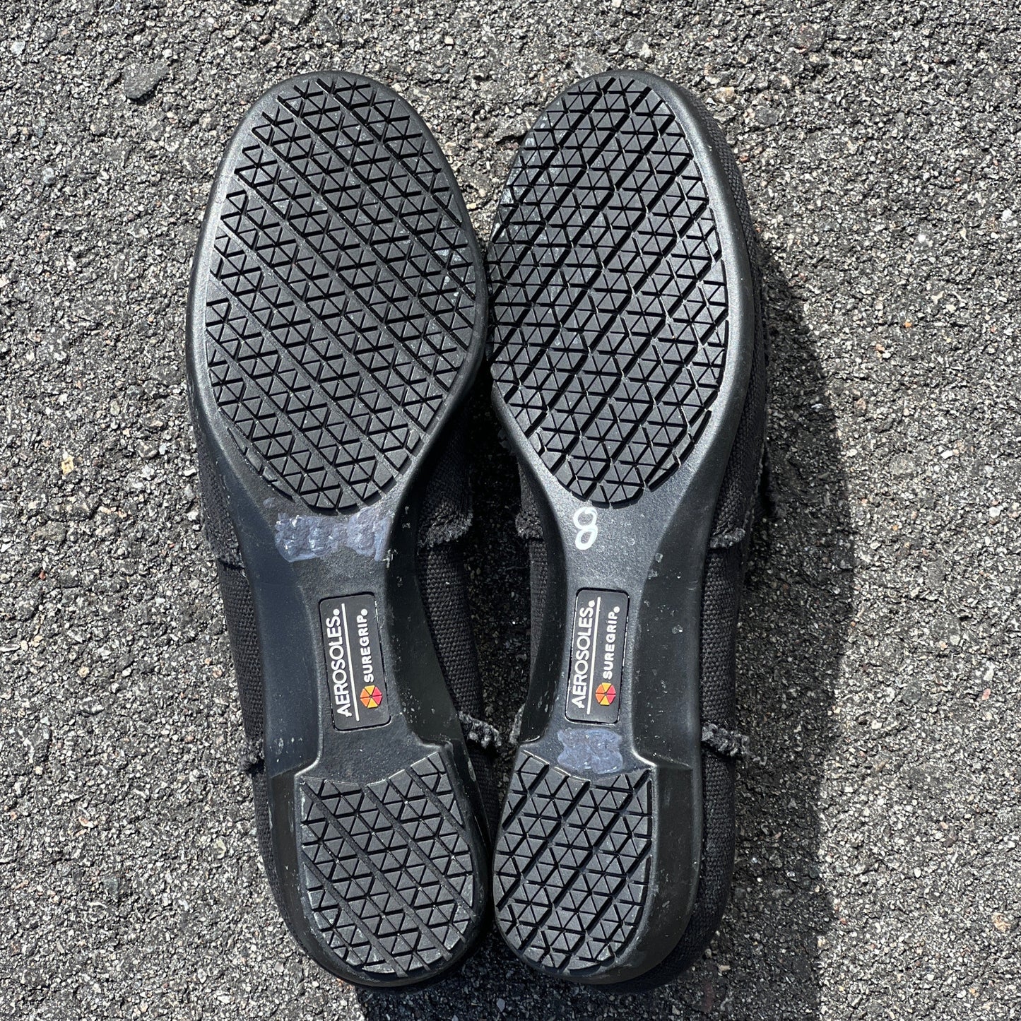 (Aerosoles SureGrip Women's •You Betcha• Non-Slip Flats 8M Black Canvas