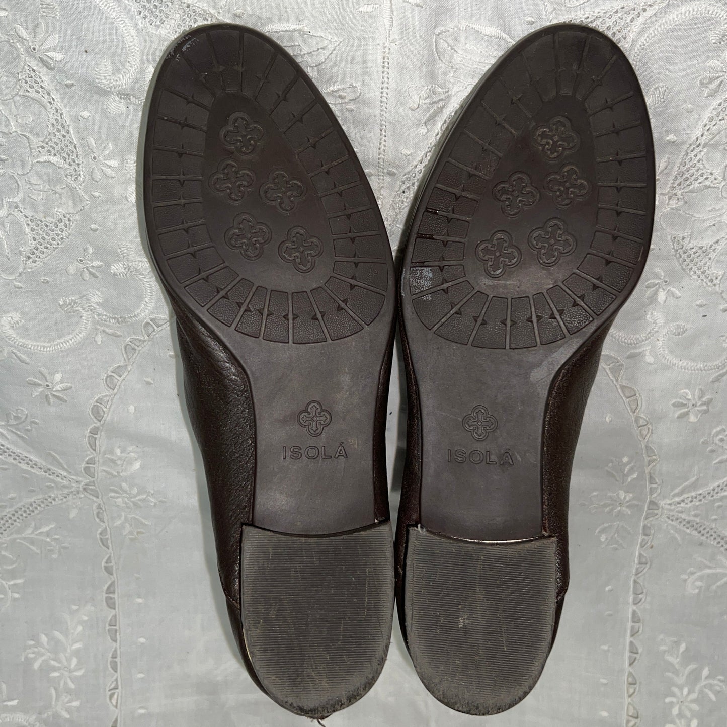 Woman’s Isola CHELSEA boot 8.5M Brown Leather