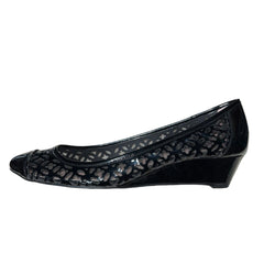 ELLEN TRACY Women's Bromy Laser Cut Wedge -  Black Patent 9M