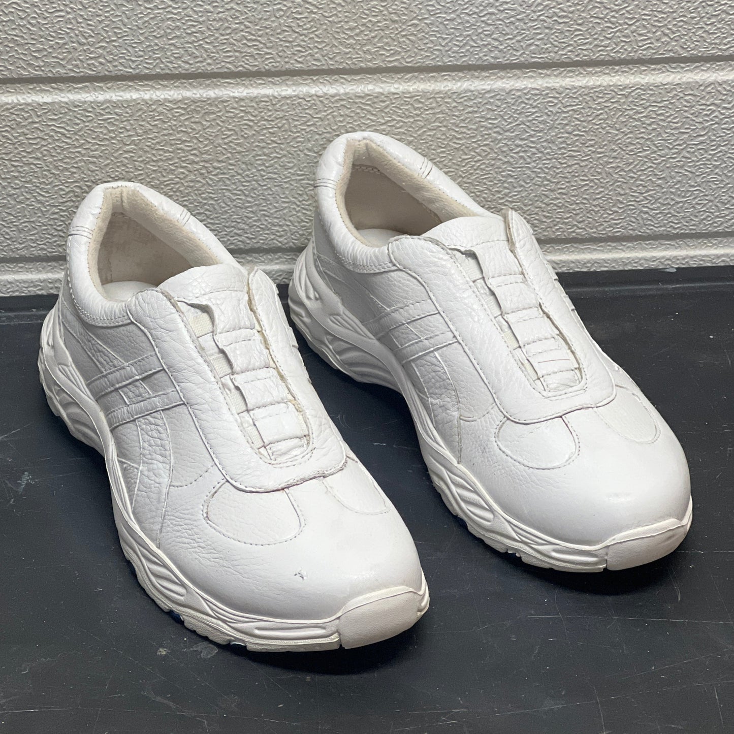 Women’s Nurse Mates Quantum Pillow Top slip on 11M White Leather