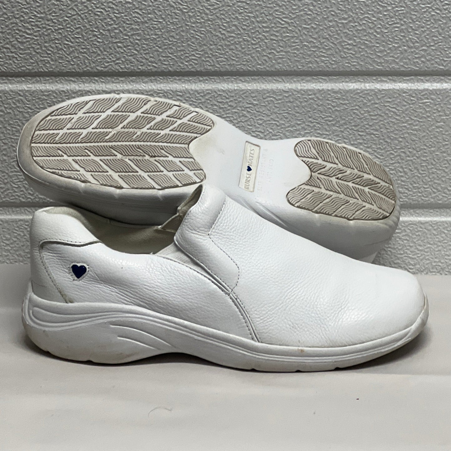 Women’s Nurse Mates Dove Twin-gore Slipon 9M White Leather