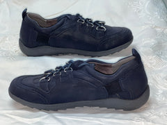 Woman’s Mootsies Tootsies Race Oxford Casual 6M Navy