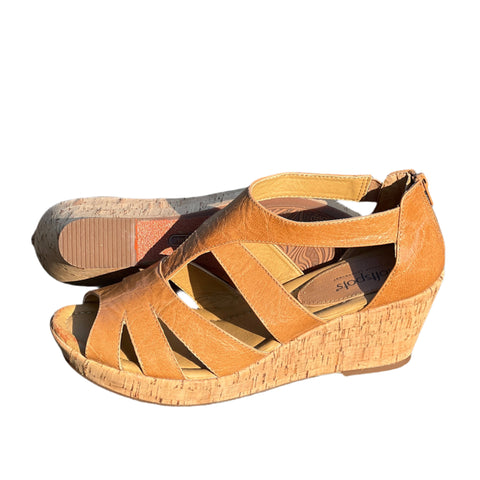 SOFTspots Women's •Rhode• Caged Wedge Sandal 9W Luggage Tan Leather
