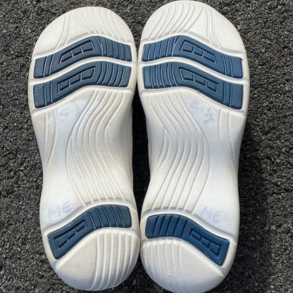 Women’s Nurse Mates •Feather• Open-back Clog  5.5M White Leather