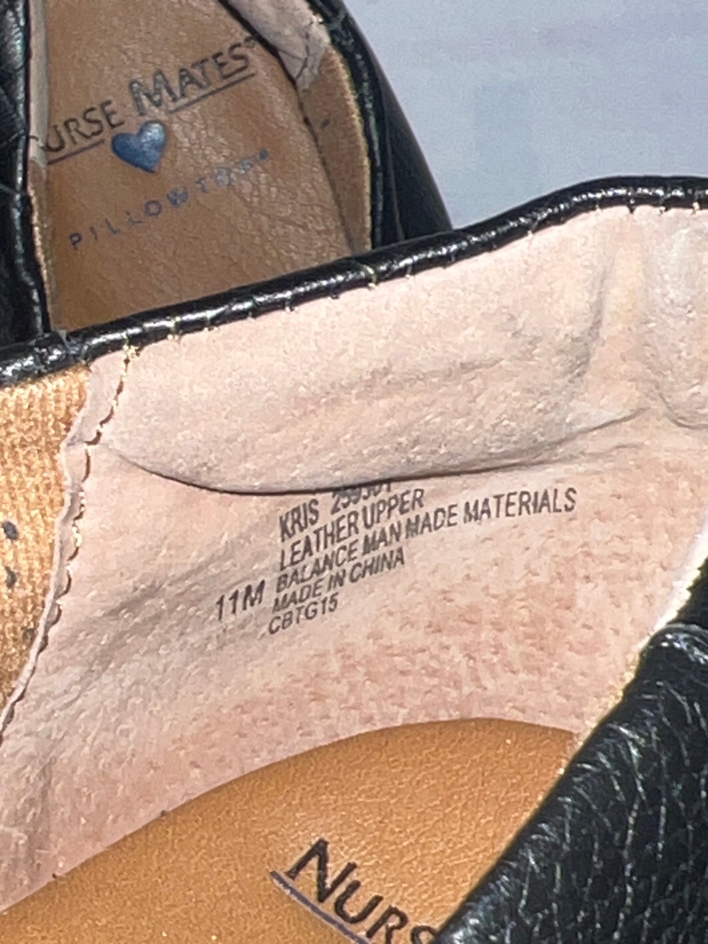 Women’s Nurse Mates Kris Pillow-top lightwiect Comfort  Clog 11M Black leather