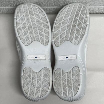 Women’s Nurse Mates Dove Twin-gore Slipon 6M White Leather