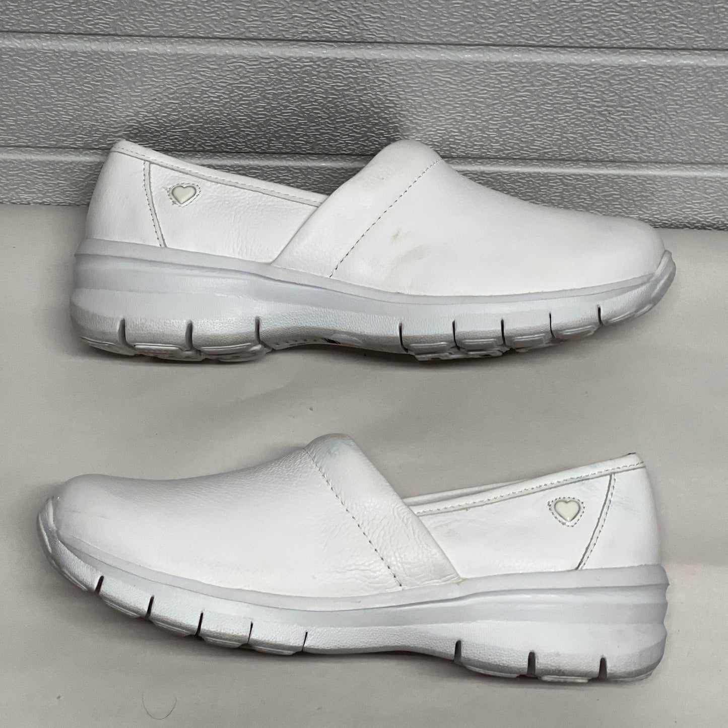 Women’s Nurse Mates Libby pillowTop lightweight Clog 9M White Leather