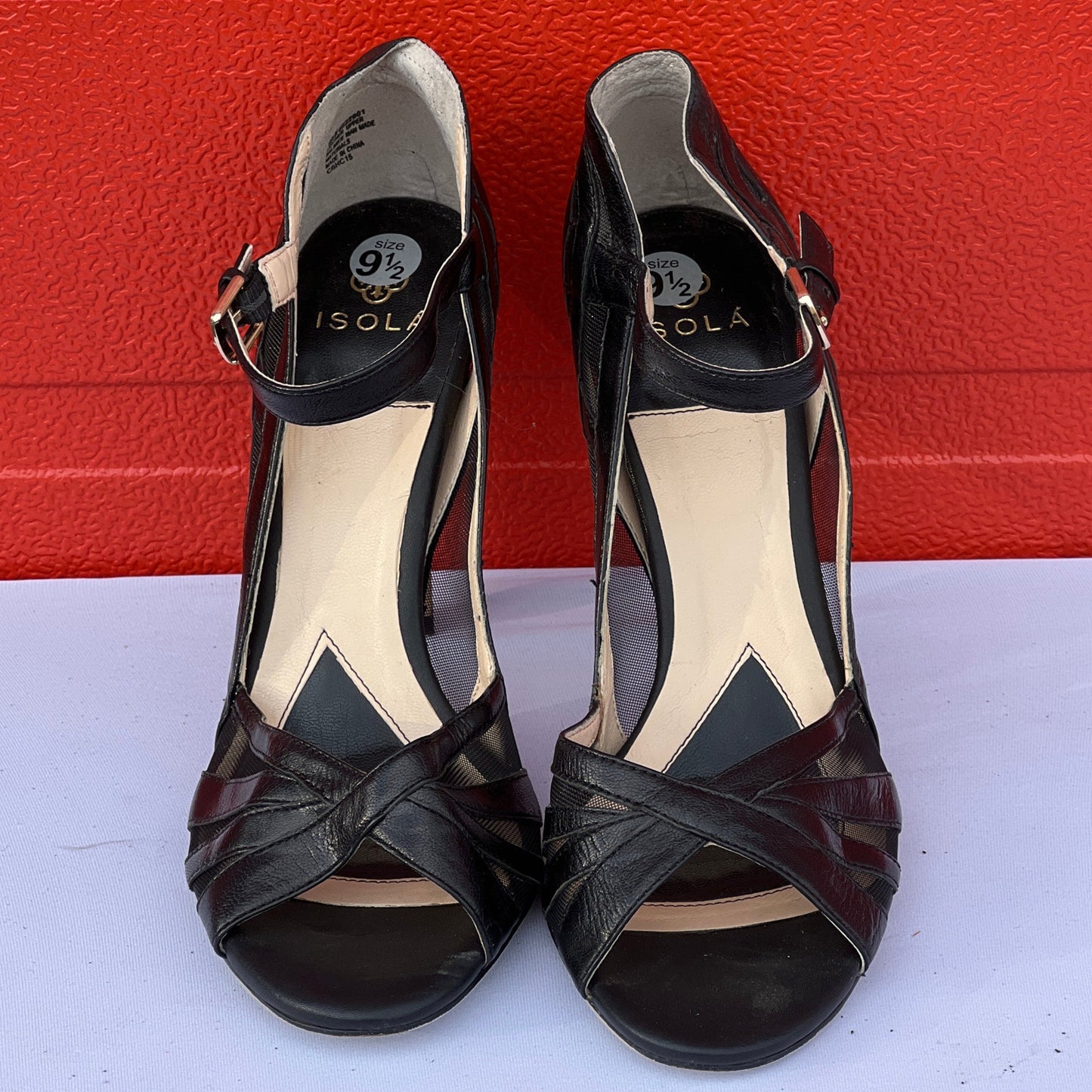 Isola Women's •Braewyn• Peep-toe Ankle Strap Sandal 9.5M Mesh/Black Leather